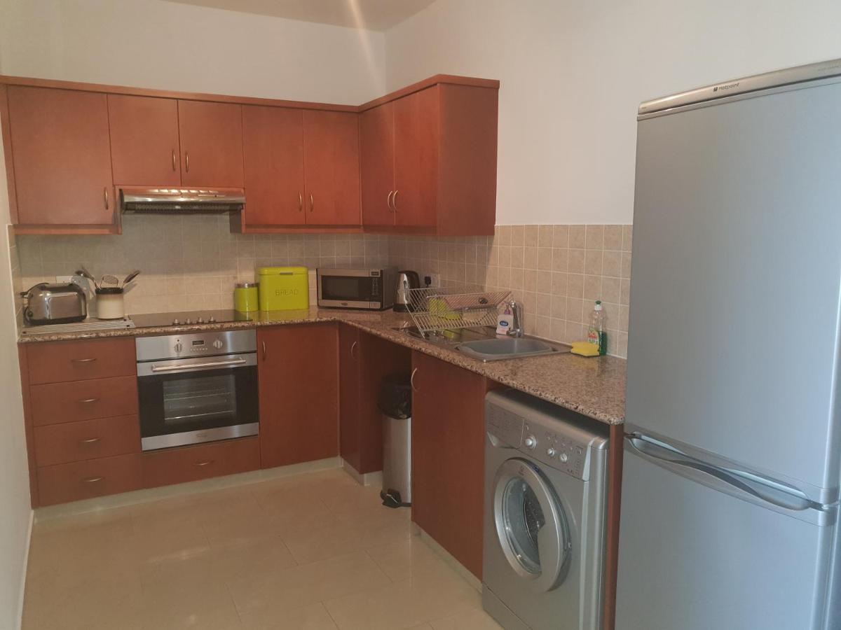 Stunning Apartment C106 With Balcony Looking Over Pool 佩亚 外观 照片