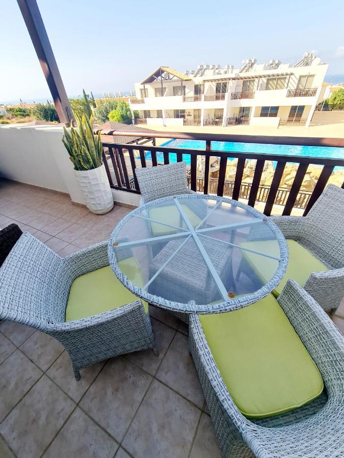 Stunning Apartment C106 With Balcony Looking Over Pool 佩亚 外观 照片