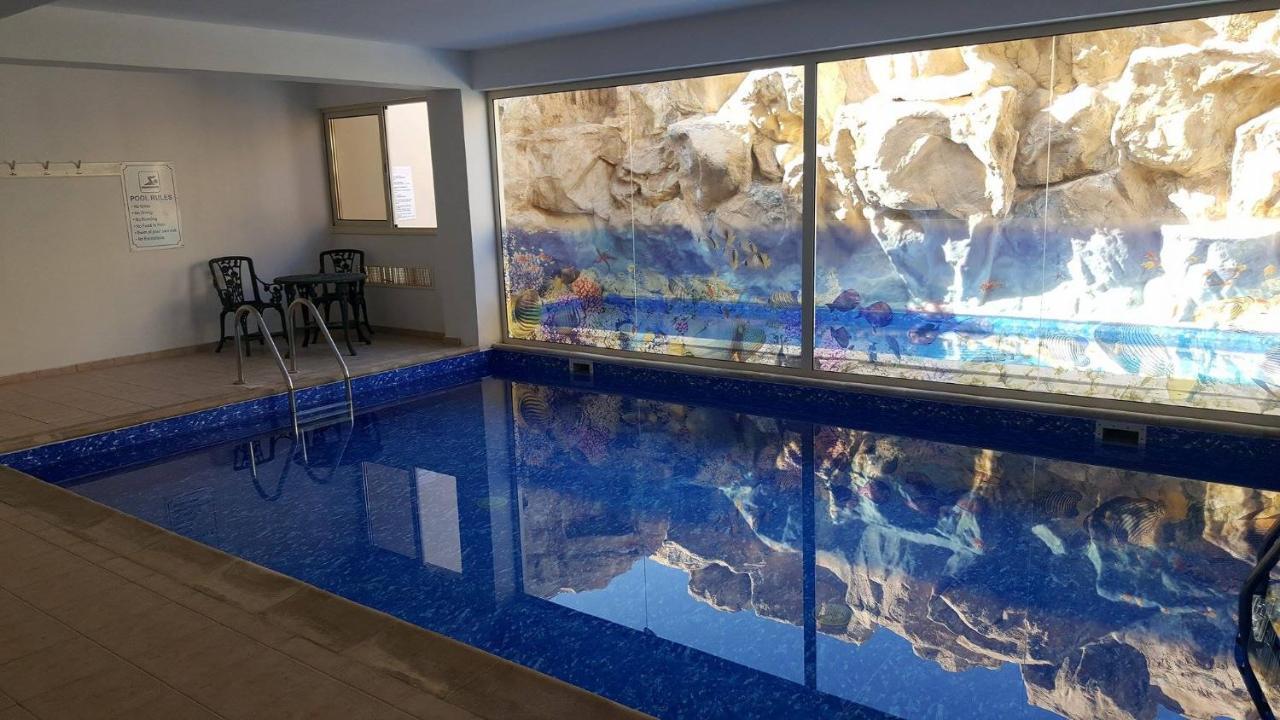 Stunning Apartment C106 With Balcony Looking Over Pool 佩亚 外观 照片